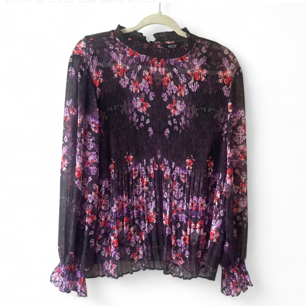 Simply Vera Vera Wang Black and Purple Floral Blouse